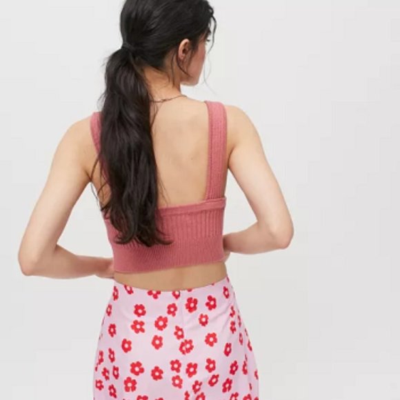 Oh Polly pink satin flower mini skirt - Picture 6 of 10